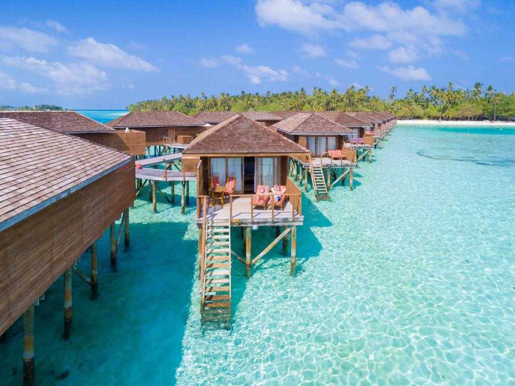 north male atoll resorts